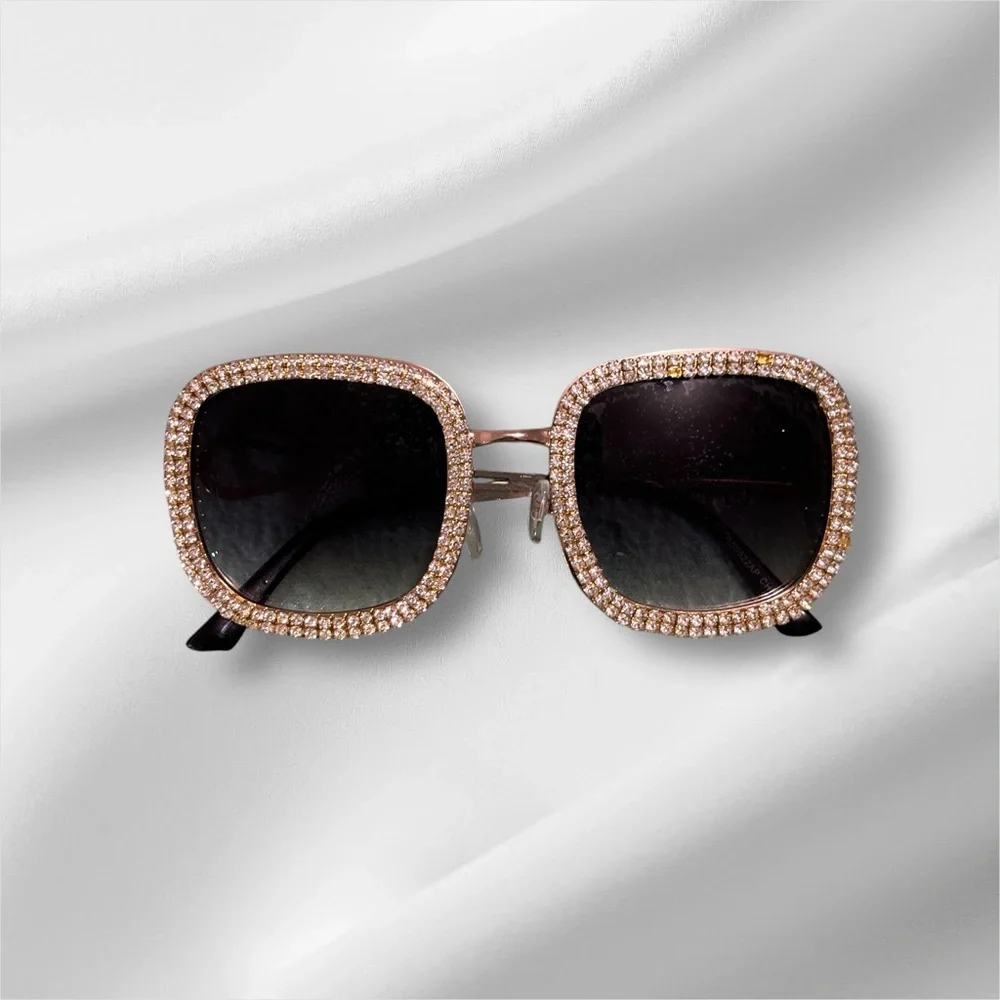 Square Oversized Sunglasses with Diamond Stud Decorated Lens Women's Black/Gold